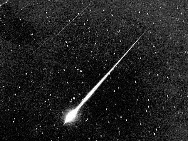 How To Easily Watch Lyrid Meteor Shower This Weekend How To Easily Watch Lyrid Meteor Shower This Weekend