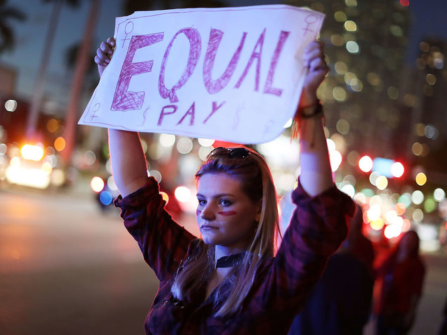 Ohio lawmakers reintroduce bill to try to end the gender wage gap - Vimarsana News